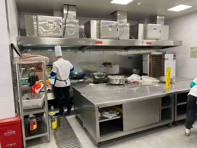 商用廚房設(shè)備是220v的好還是380v的好，有什么區(qū)別？